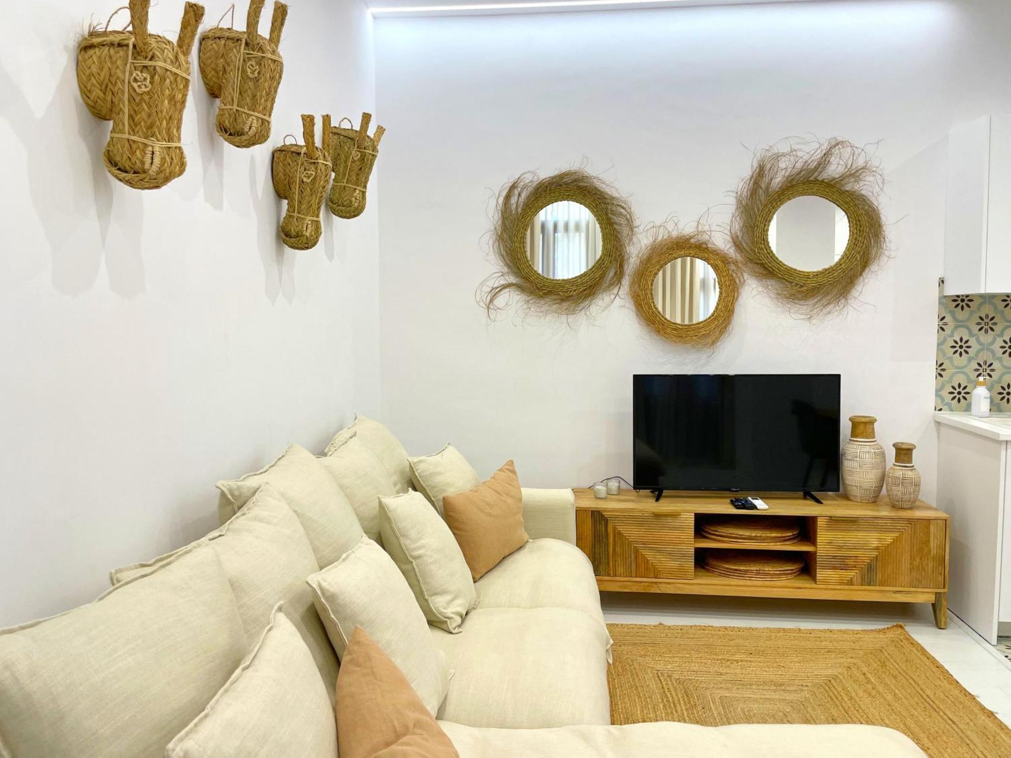 Piso Con Patio, 3 Habitaciones, En La Goleta Málaga Eksteriør billede